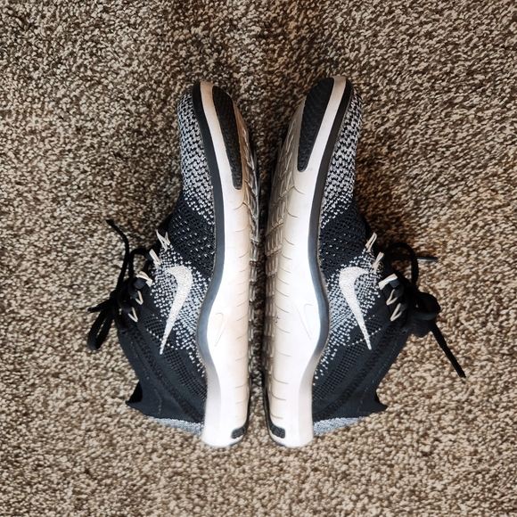 Nike Free Focus Flyknit 2 Womens Running Shoe Size 6 - Picture 3 of 7